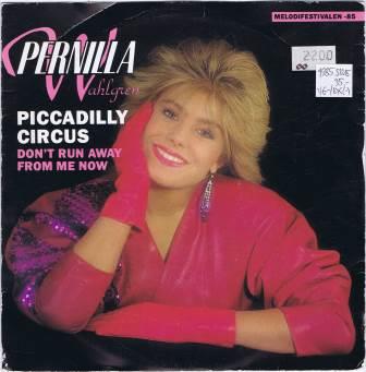 Pernilla Wahlgren – Piccadilly Circus
