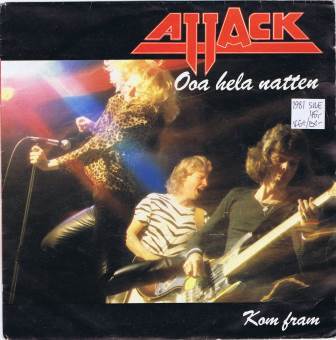 Attack – Ooa hela natten
